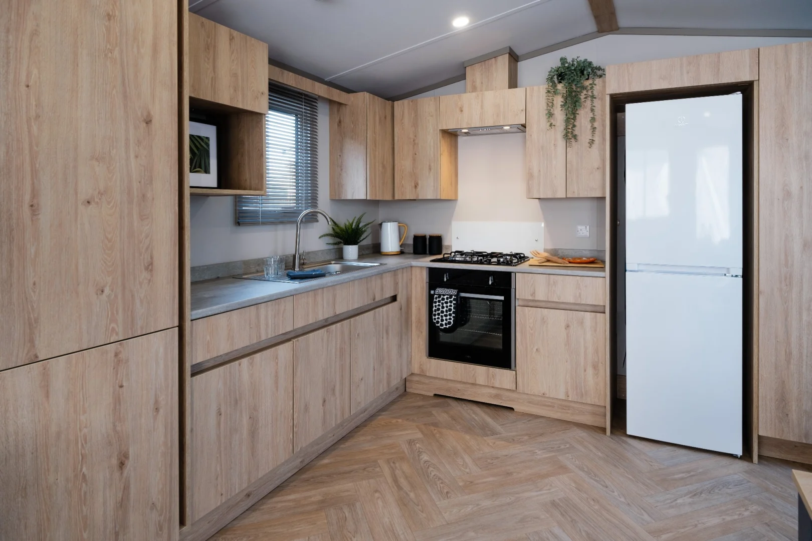Victory Baywood for Hire Choice of two models